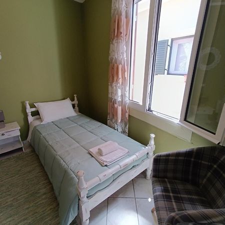 Penelope'S Street Old House Apartment Lefkada City Exterior photo