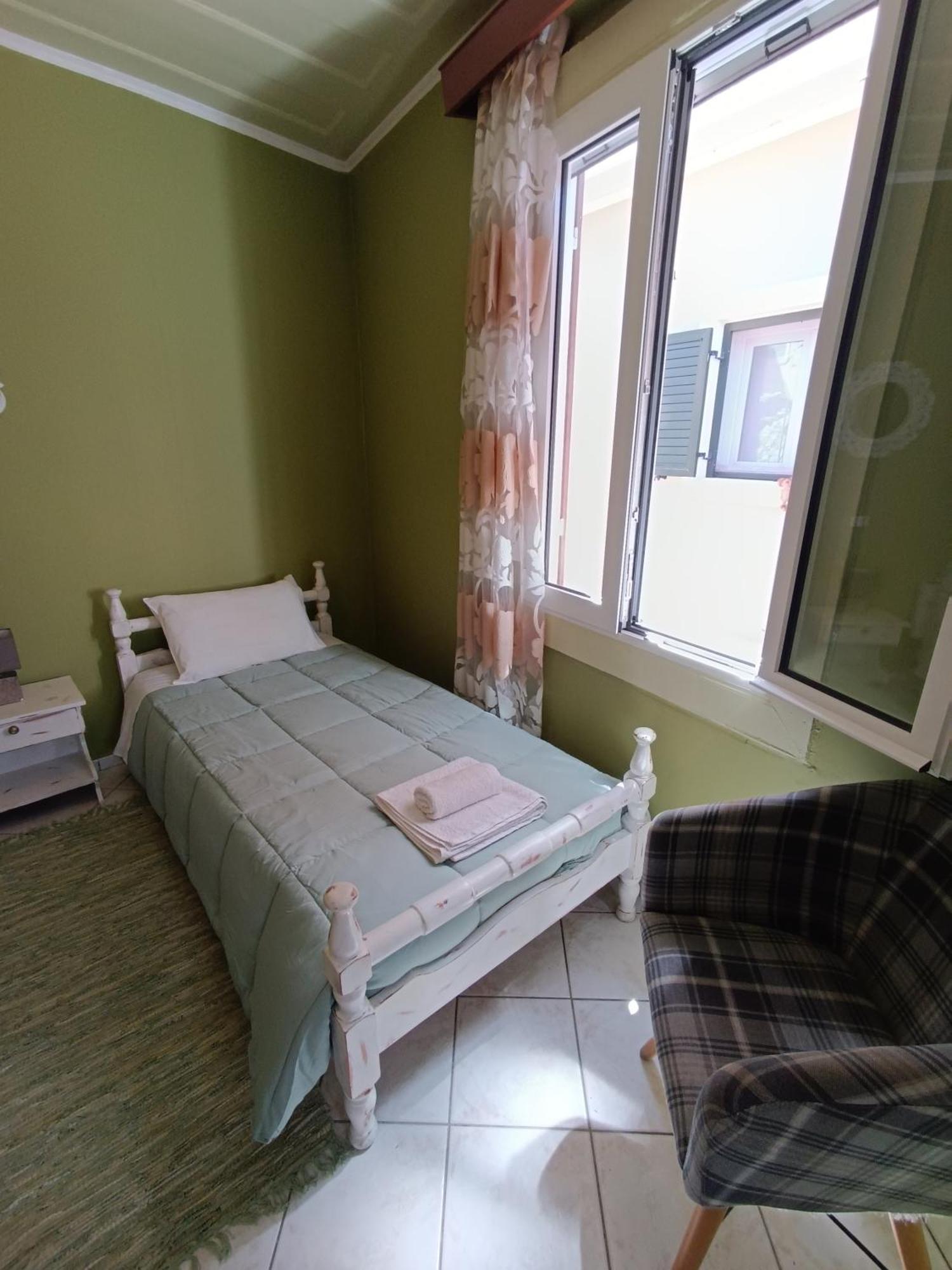 Penelope'S Street Old House Apartment Lefkada City Exterior photo